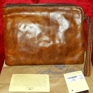 Patricia Nash Clutch Wristler Brown Leather Bag with Zipper Closure